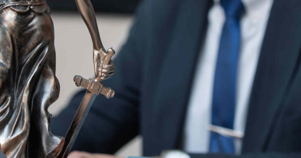 Particolare avvocato alla scrivania